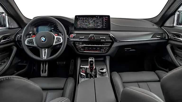BMW M5 2021 - 27