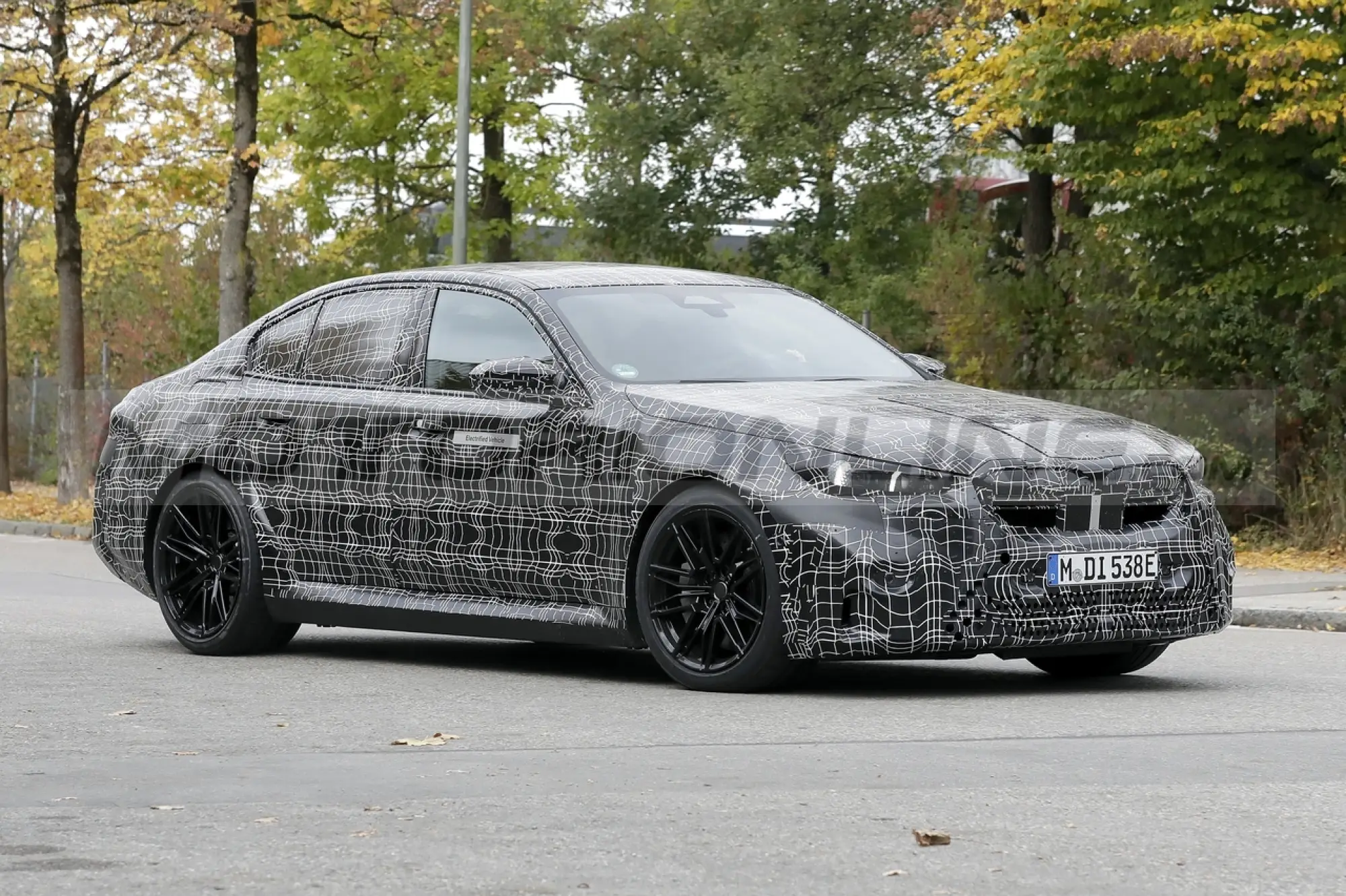 BMW M5 2025 - Foto Spia 14-10-2022 - 3