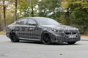 BMW M5 2025 - Foto Spia 14-10-2022