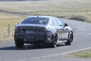 BMW M5 2025 - Foto Spia 22-03-2022 - 15