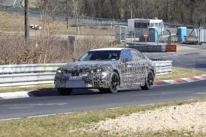 BMW M5 2025 - Foto Spia 22-03-2022 - 18