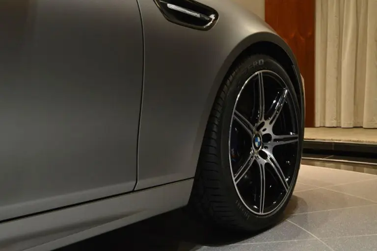 BMW M5 30 Jahre special edition - Live Abu Dhabi (2014) - 2