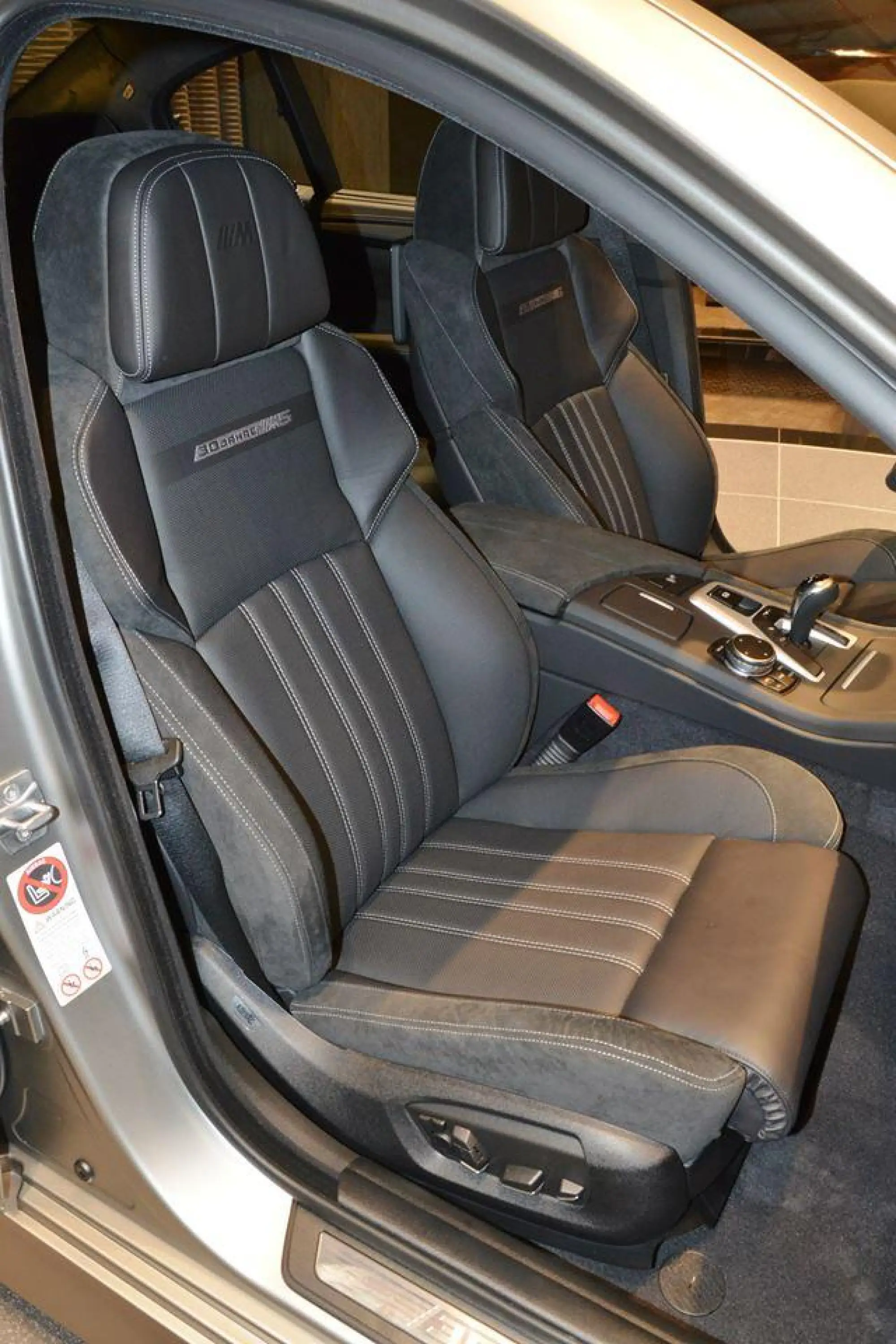 BMW M5 30 Jahre special edition - Live Abu Dhabi (2014) - 4