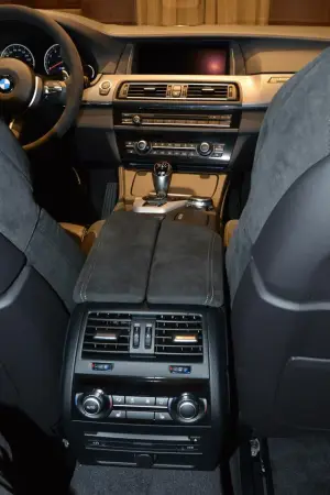 BMW M5 30 Jahre special edition - Live Abu Dhabi (2014) - 11