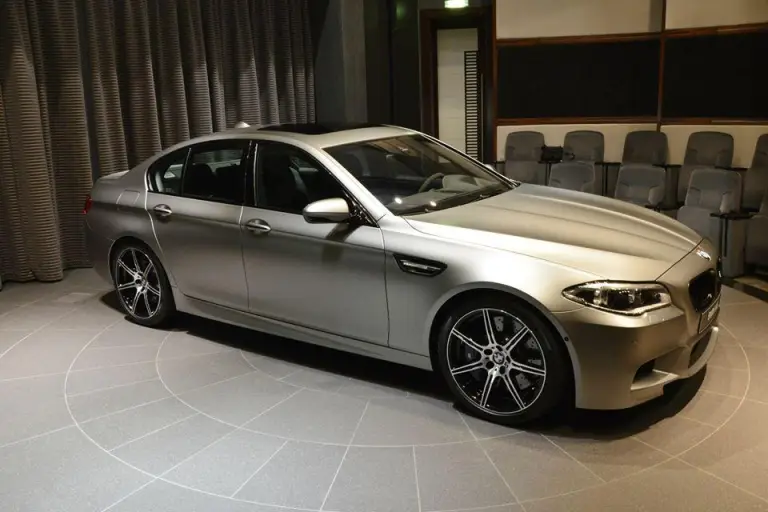 BMW M5 30 Jahre special edition - Live Abu Dhabi (2014) - 18