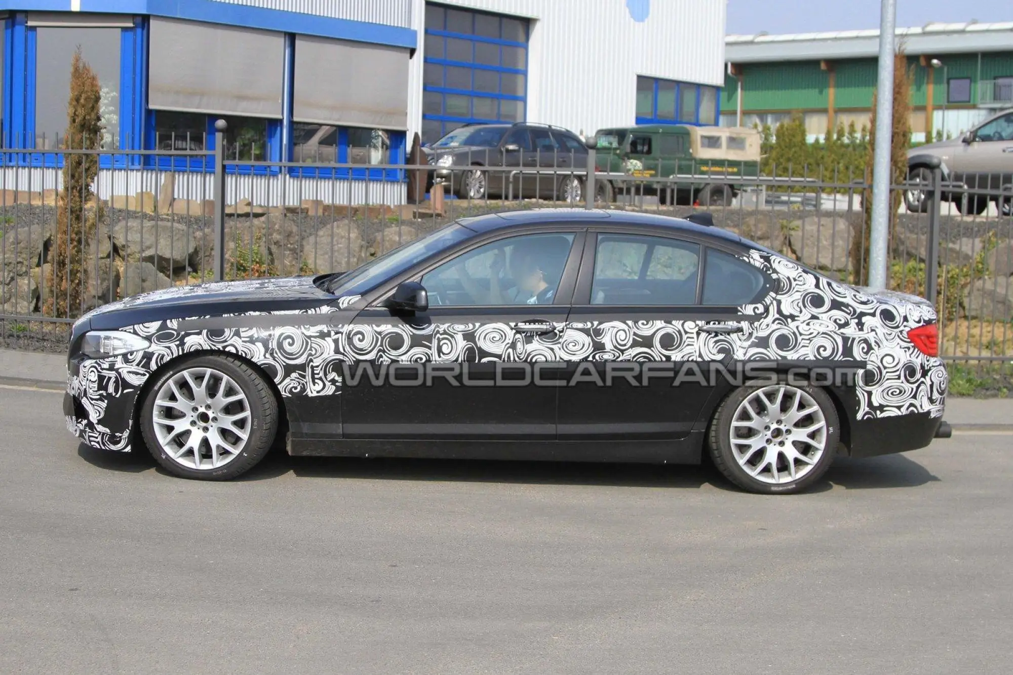 Bmw M5 F10 foto spia 20-04-10 - 4