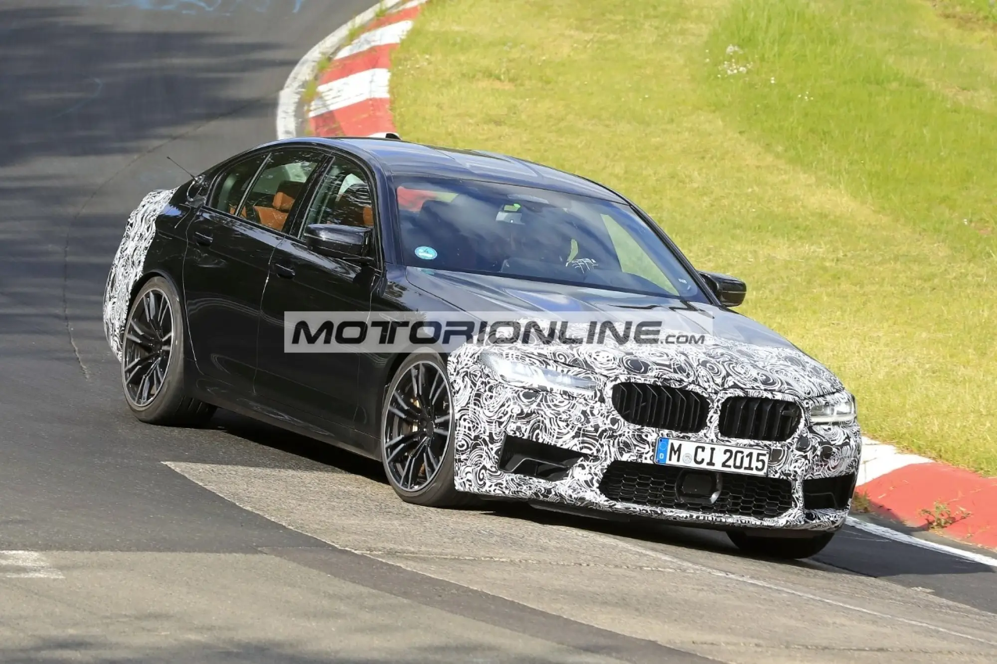 BMW M5 - Foto spia 13-5-2020 - 3