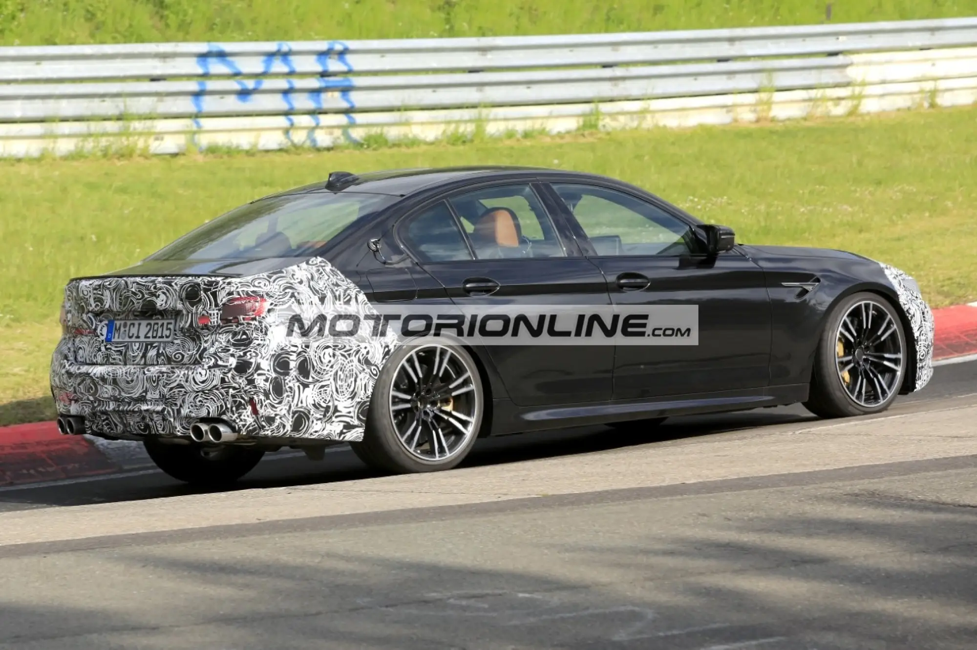BMW M5 - Foto spia 13-5-2020 - 7