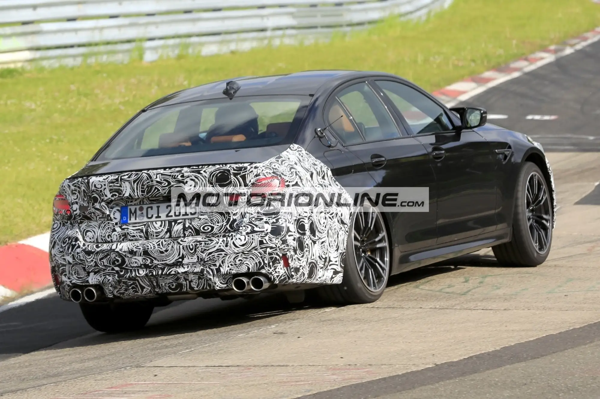 BMW M5 - Foto spia 13-5-2020 - 8