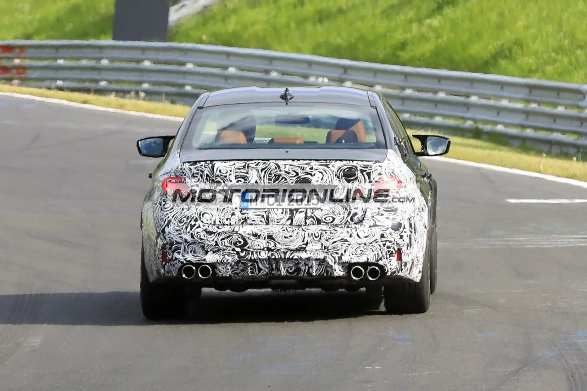 BMW M5 - Foto spia 13-5-2020 - 10