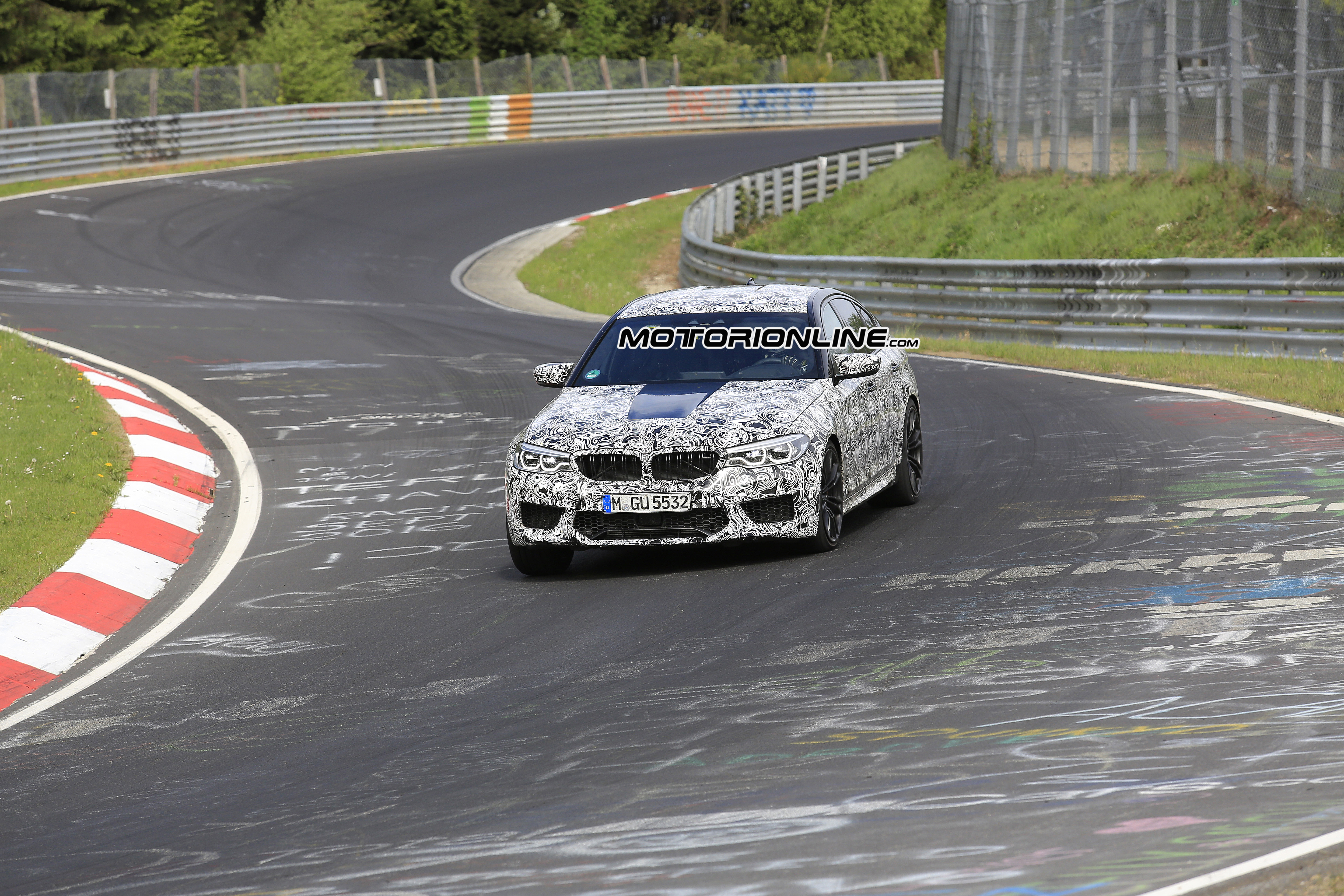 BMW M5 - Foto spia 16-05-2017