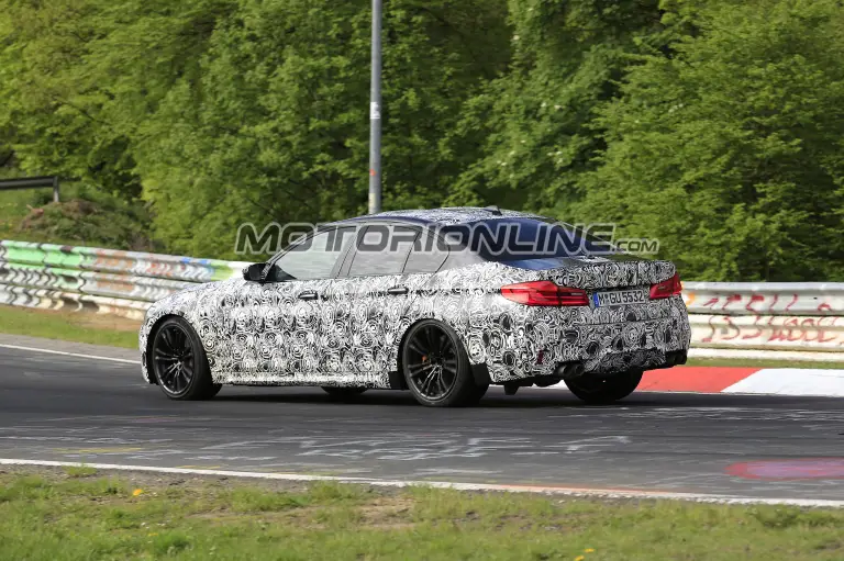 BMW M5 - Foto spia 16-05-2017 - 7