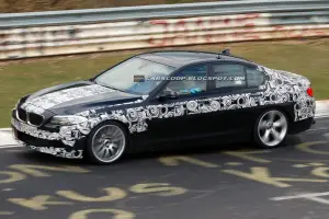 Bmw M5 - Foto spia 31-5-2010