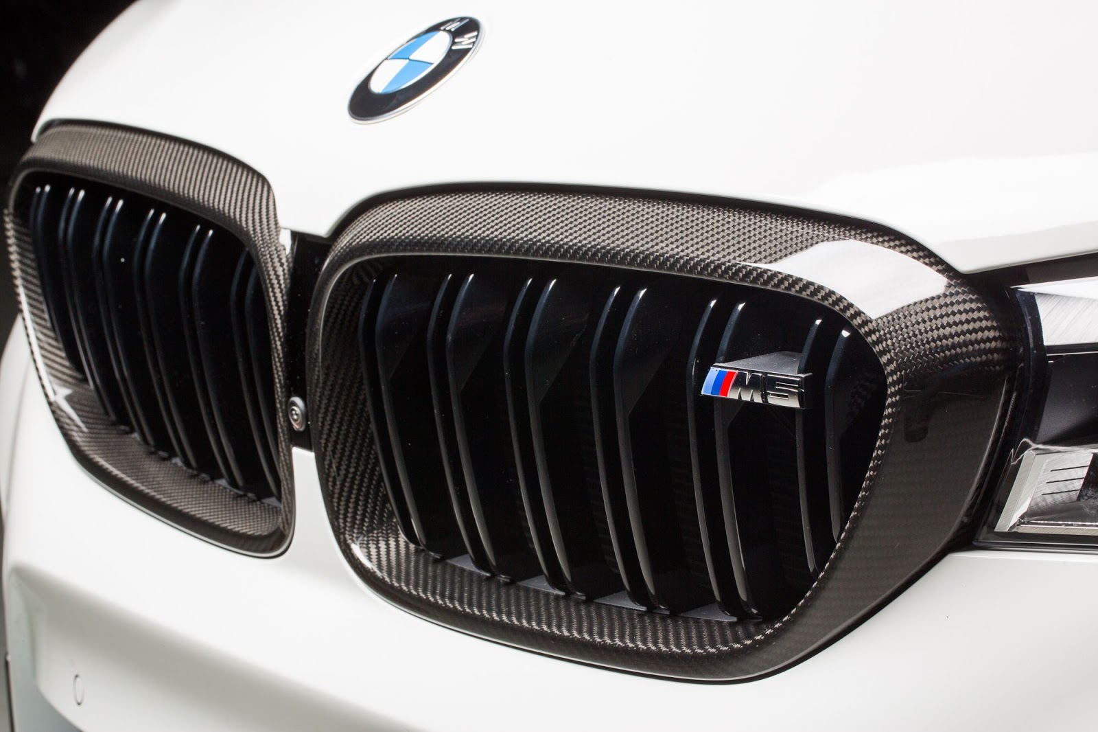 BMW M5 M Performance Parts 2018