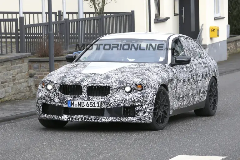 BMW M5 MY 2017 - Foto spia 29-03-2016 - 2