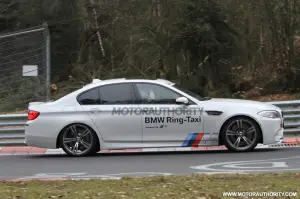 BMW M5 Ring Taxi - Foto spia 19-03-2012 - 1