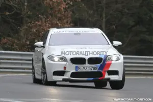 BMW M5 Ring Taxi - Foto spia 19-03-2012 - 10
