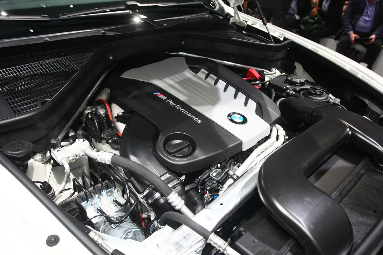 BMW M550d e BMW X6 M50d - Salone di Ginevra 2012