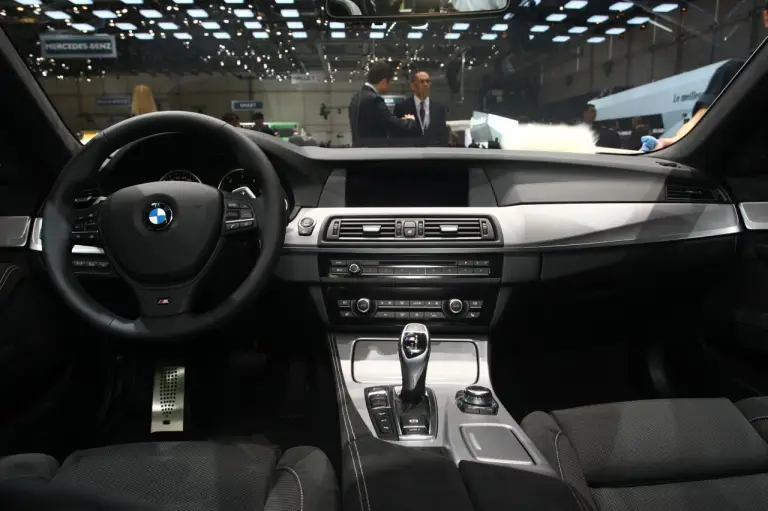 BMW M550d e BMW X6 M50d - Salone di Ginevra 2012 - 3