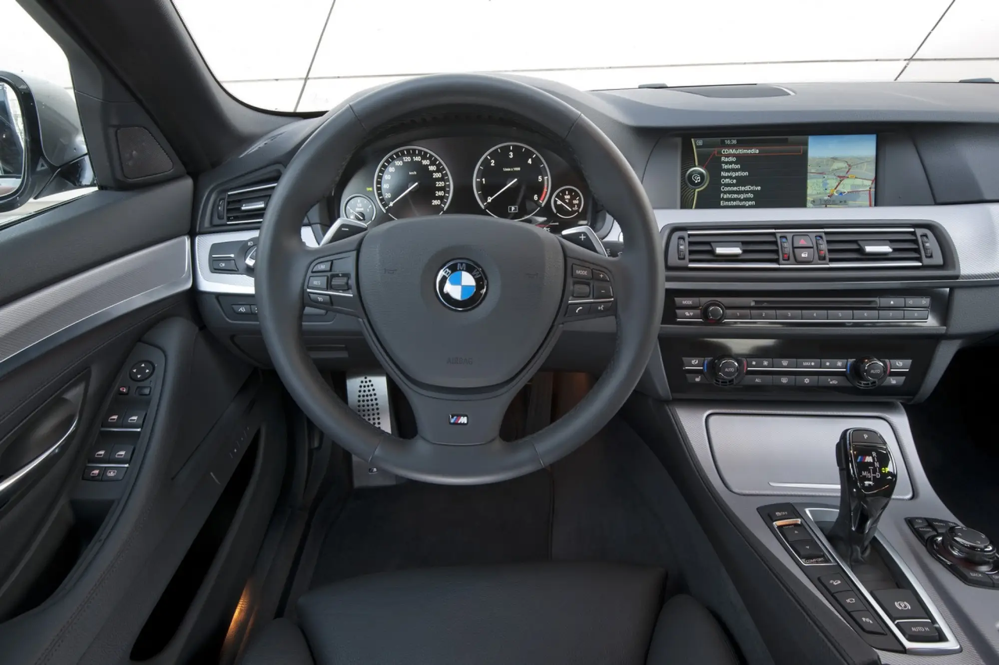 BMW M550d xDrive - 2012 - 74