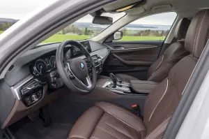 BMW M550i xDrive e 530e iPerformance - 147
