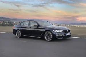 BMW M550i xDrive MY 2017