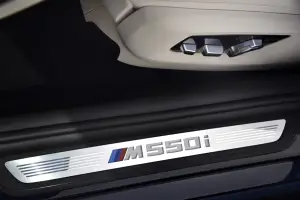 BMW M550i xDrive MY 2017 - 9