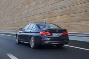 BMW M550i xDrive MY 2017 - 19