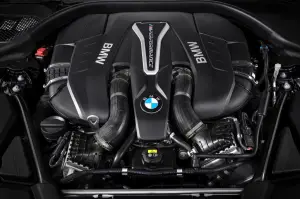 BMW M550i xDrive MY 2017