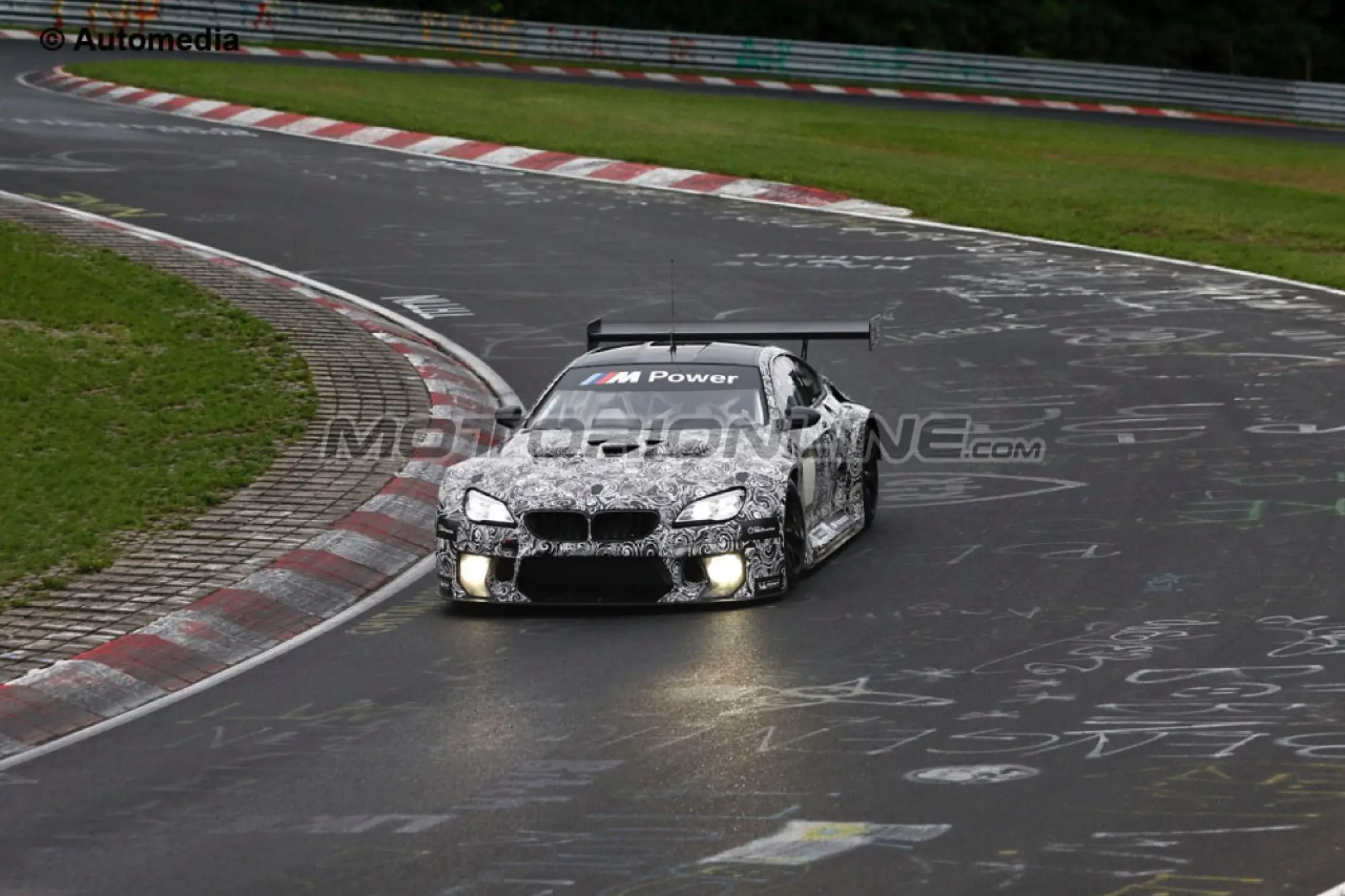 BMW M6 GT3 - Foto spia 19-08-2015 - 4