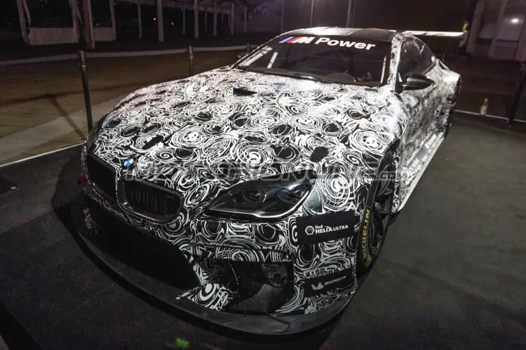 BMW M6 GT3 - Foto spia 28-07-2015 - 9