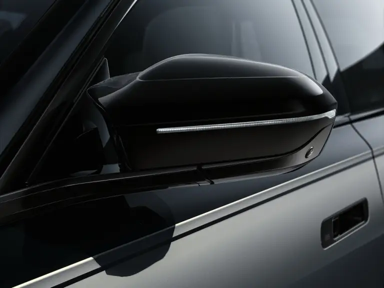 BMW M760e 2023 - Foto - 11