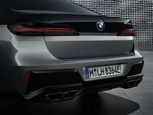BMW M760e 2023 - Foto - 29