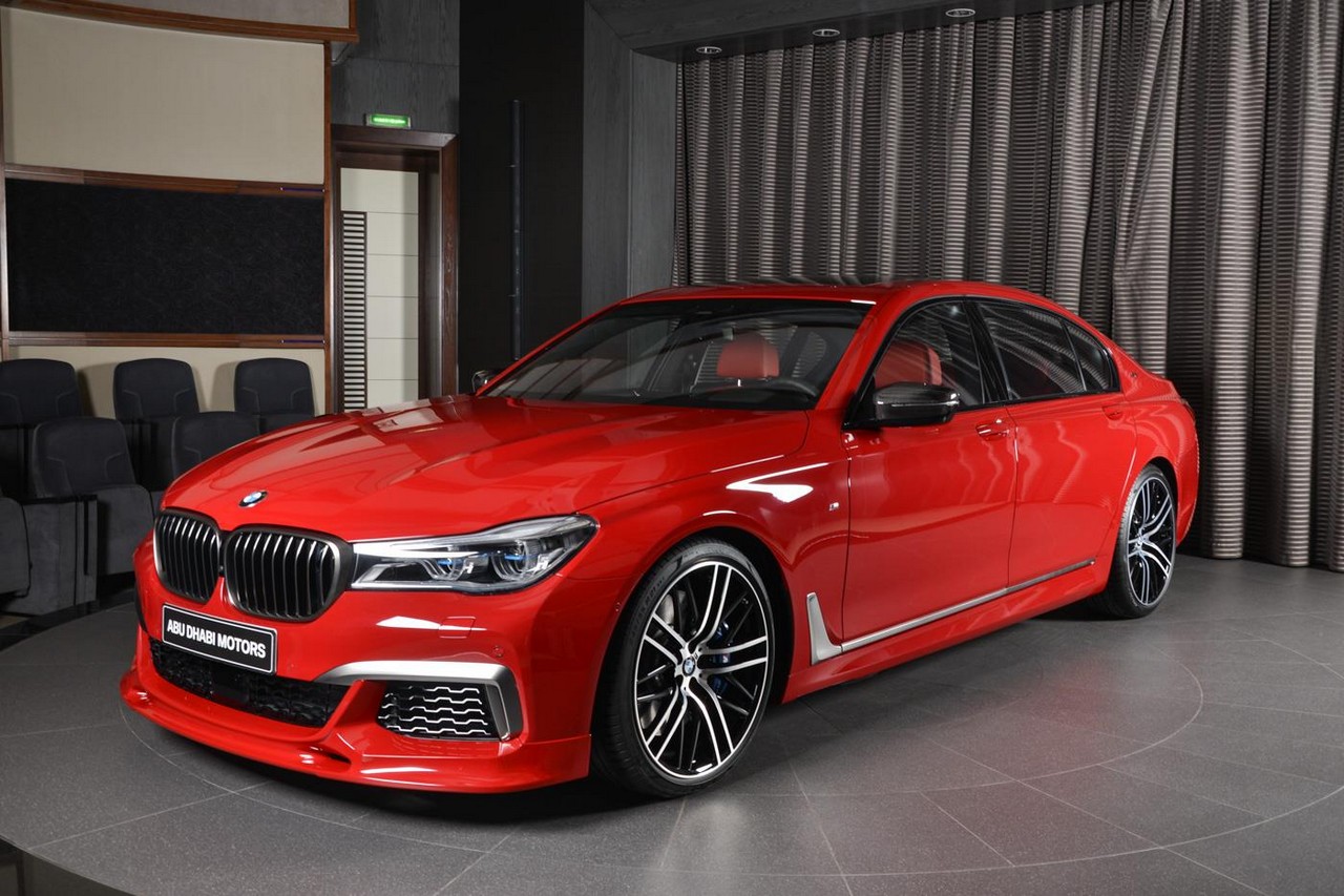 BMW M760Li Imola Red
