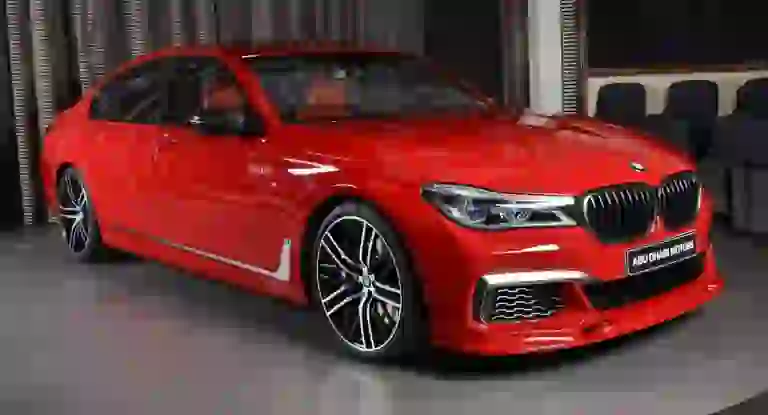 BMW M760Li Imola Red - 19