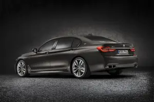 BMW M760Li xDrive MY 2017 - 11