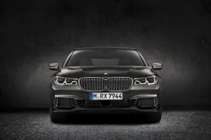 BMW M760Li xDrive MY 2017