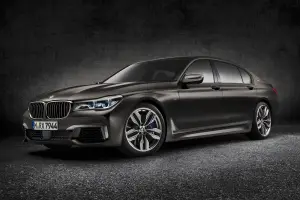 BMW M760Li xDrive MY 2017