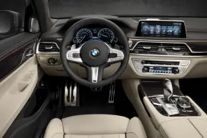 BMW M760Li xDrive MY 2017 - 6