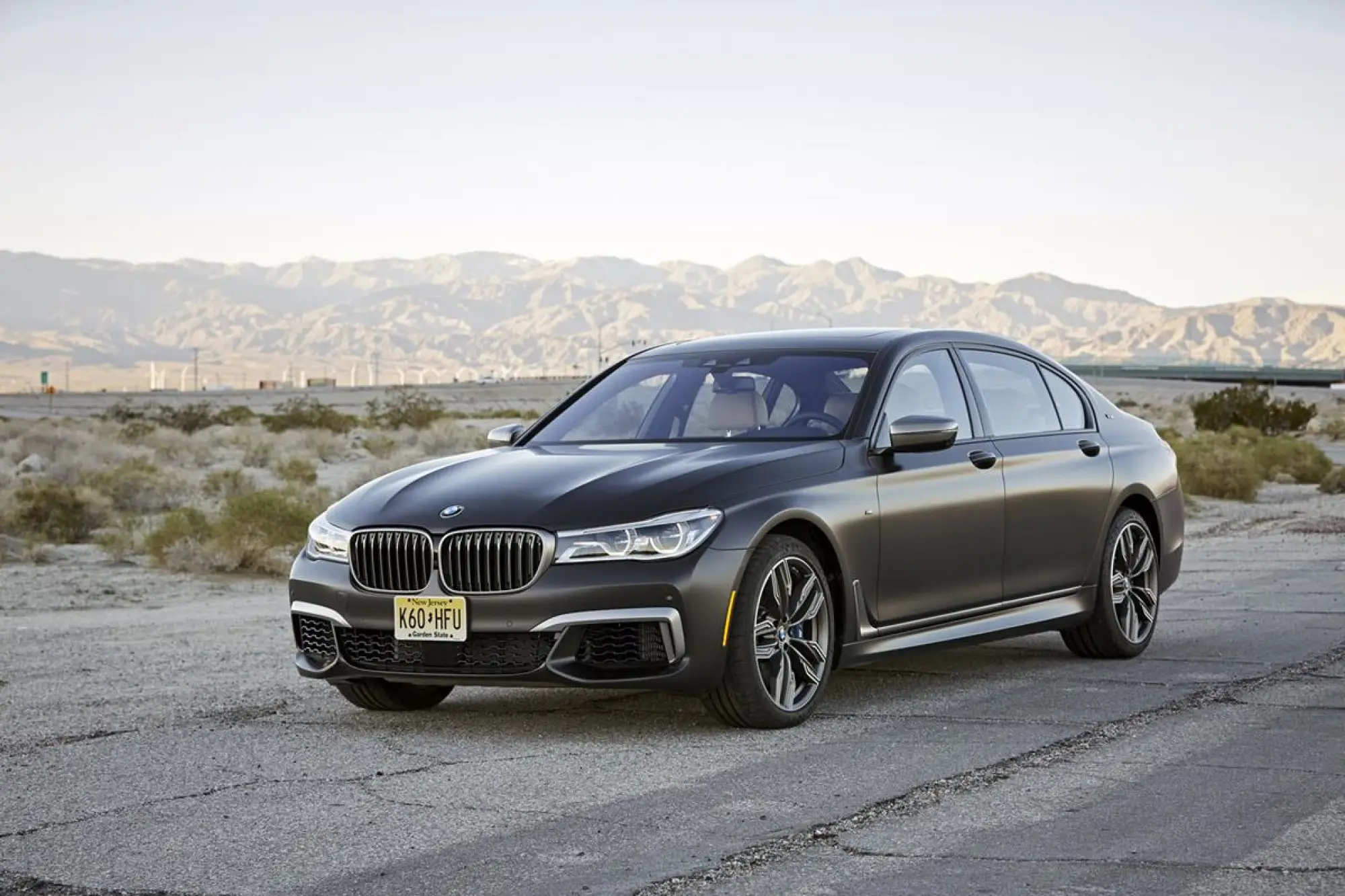 BMW M760Li xDrive - 101