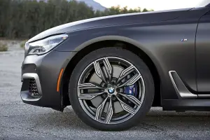 BMW M760Li xDrive