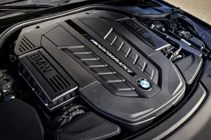 BMW M760Li xDrive - 167