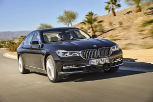 BMW M760Li xDrive - 176