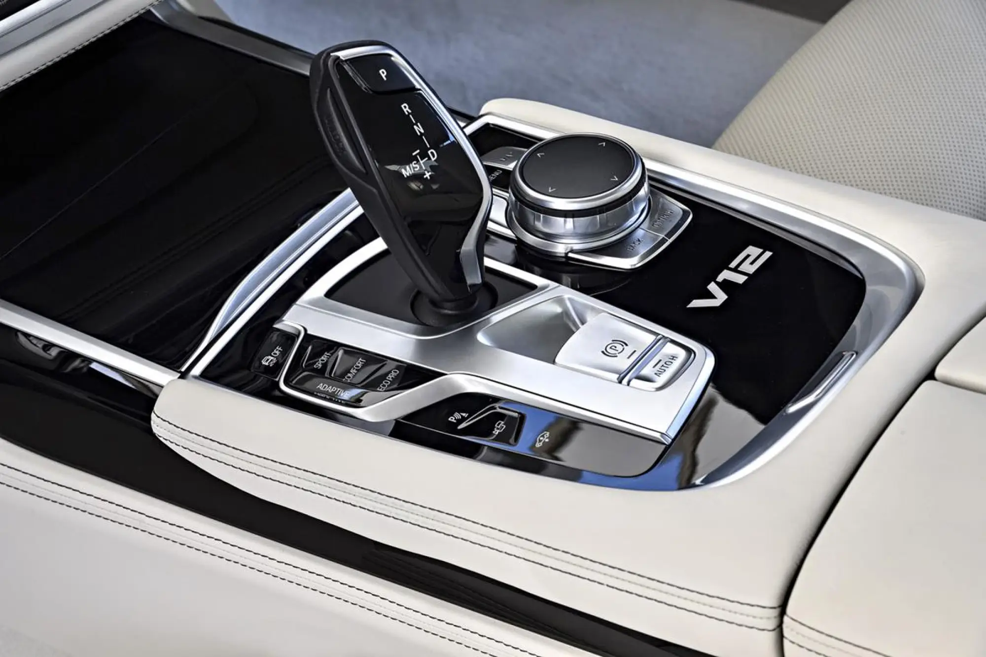 BMW M760Li xDrive - 185