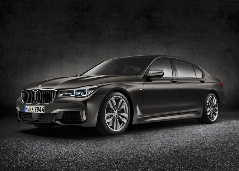 BMW M760Li xDrive - 1