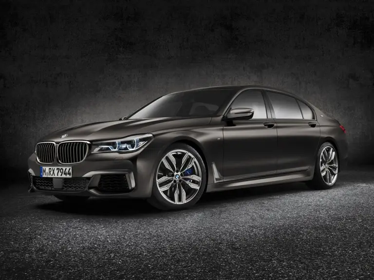 BMW M760Li xDrive - 2