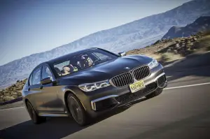 BMW M760Li xDrive