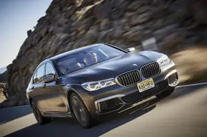 BMW M760Li xDrive - 32