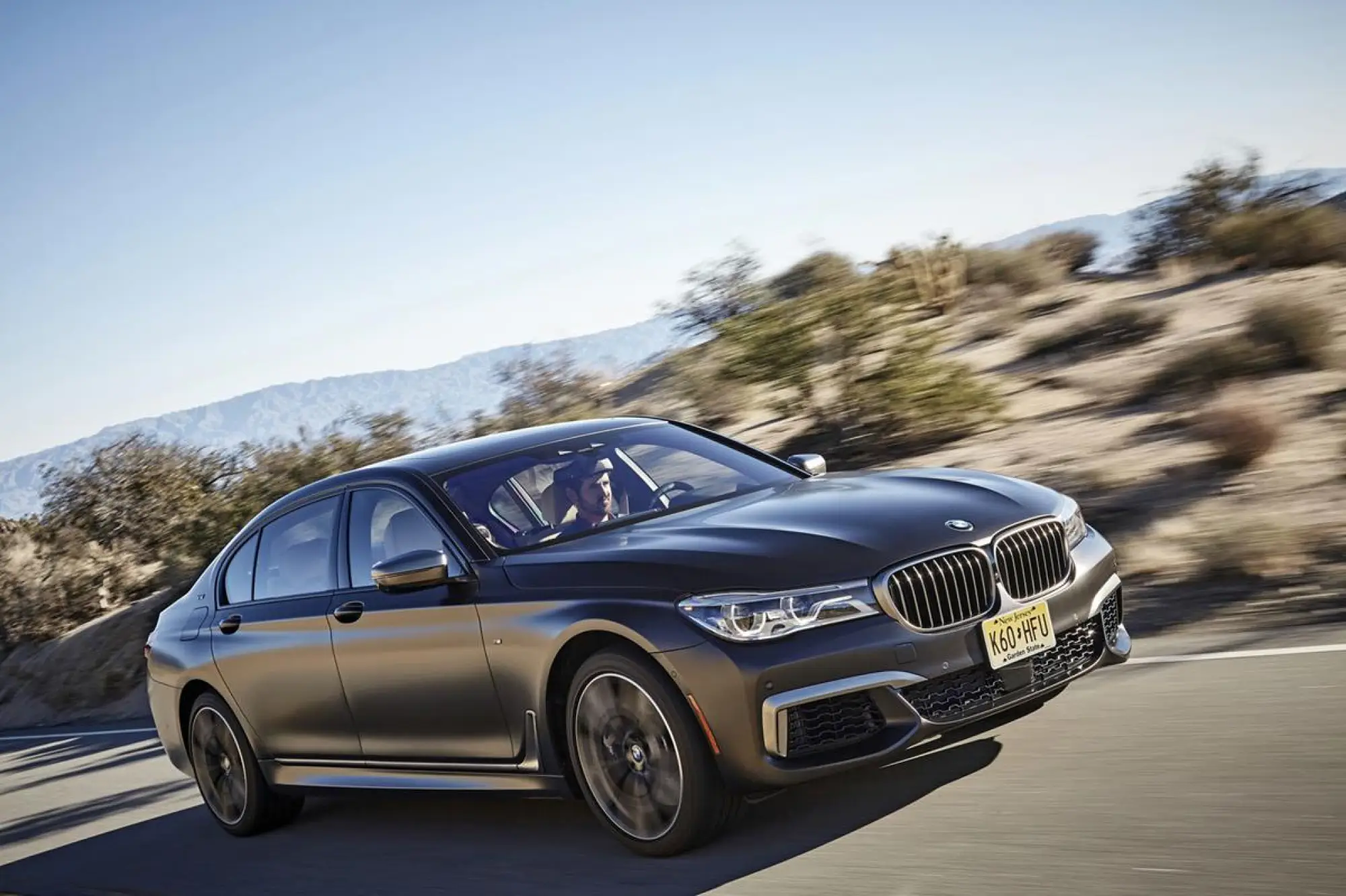 BMW M760Li xDrive - 34