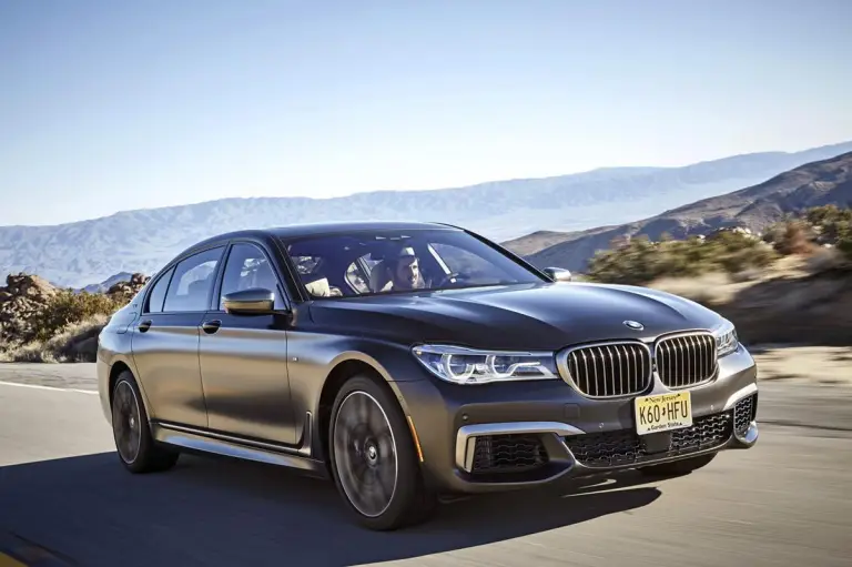 BMW M760Li xDrive - 35